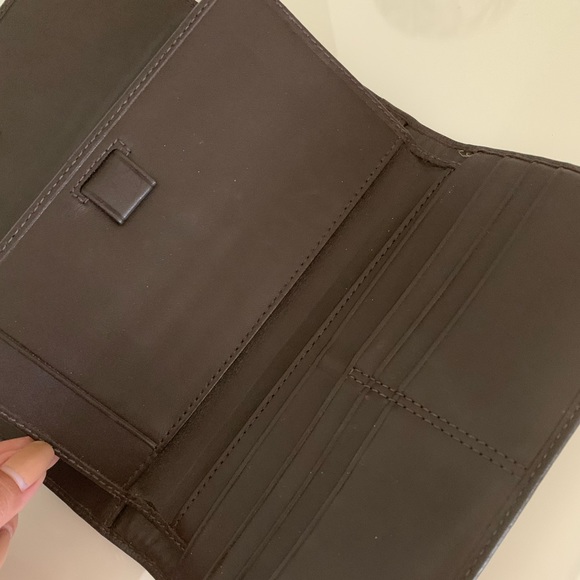 Coach Signature Collection Wallet - Picture 8 of 10